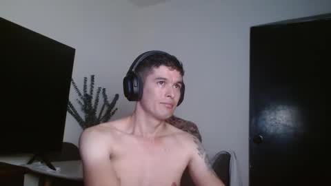 Snapshot of miaou_miaou chatting on February 3, 3:53 am miaou_miaou online show from February 3, 3:53 am