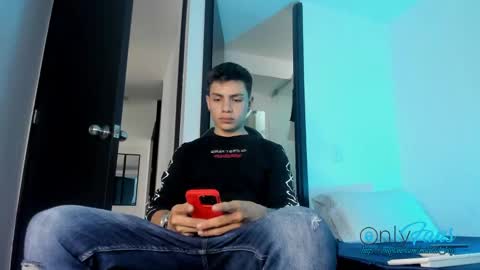 Michael Boy online show from September 9, 9:03 pm