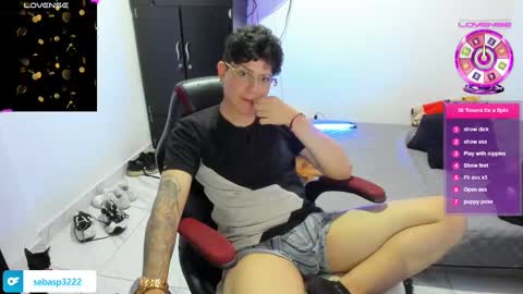 michael independent model  online show from February 12, 2:03 am