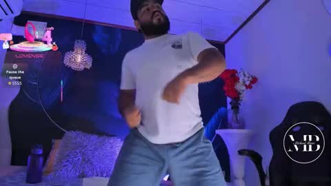 Michael online show from December 20, 2:35 pm