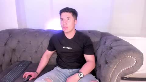 MichaelConnor  online show from March 8, 12:50 pm