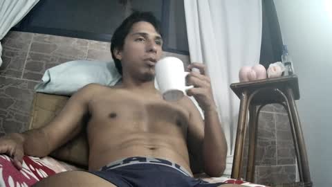 Snapshot of michaelhotbbc chatting on December 15, 3:24 am Michael online show from December 15, 3:24 am