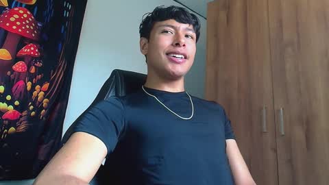 Snapshot of michaelstones chatting on February 8, 3:42 pm michaelstones online show from February 8, 3:42 pm