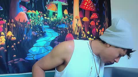 Snapshot of michaelstones chatting on December 18, 1:45 pm michaelstones online show from December 18, 1:45 pm