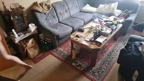 michaskinny online show from April 1, 8:05 am