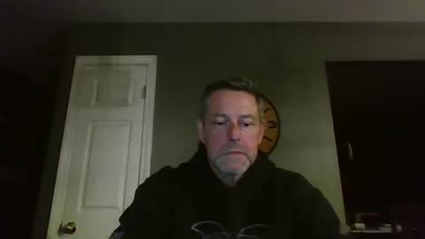 Snapshot of mick090470 chatting on October 14, 1:34 am mick090470 online show from October 14, 1:34 am