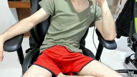 microfama00 online show from June 19, 4:51 am
