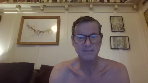 Stuart online show from December 16, 4:13 am