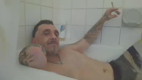 middle123456783939 online show from February 13, 11:30 pm