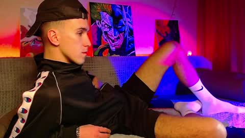 Snapshot of midnighter__ chatting on January 31, 10:10 am Alexey or just Alex online show from January 31, 10:10 am