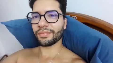 Sam online show from November 8, 3:04 pm