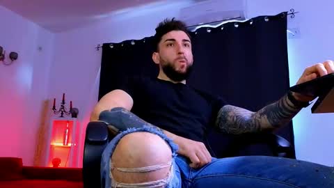 MightyAaron online show from March 8, 6:28 am