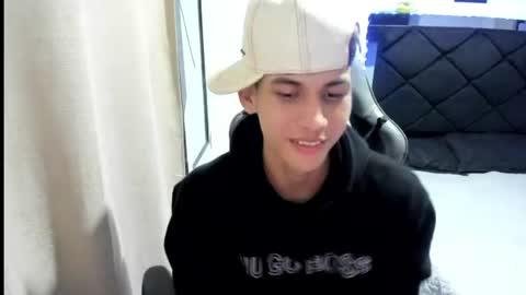 Miguel Hernandez online show from July 14, 11:27 am