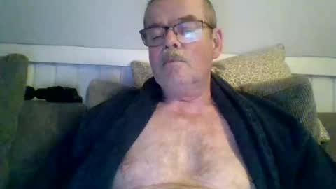 mikael42 online show from April 7, 6:41 pm