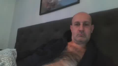 mikael_r52 online show from February 24, 6:47 am