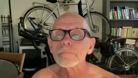 mike4playhot online show from June 11, 4:05 pm