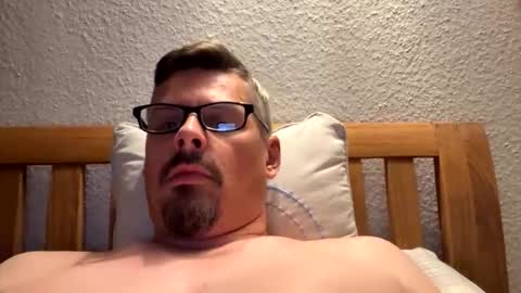 Snapshot of mike4u26 chatting on October 4, 10:03 pm mike4u26 online show from October 4, 10:03 pm