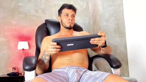 Mike online show from February 28, 7:57 pm