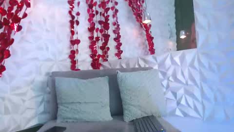 Mike online show from February 15, 6:44 pm