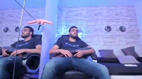 mike_fosster online show from March 9, 3:01 am