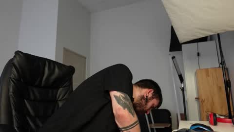 MIKE PLATANO online show from October 4, 1:49 pm