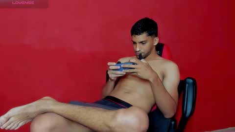 mike_shelby21 online show from March 31, 4:25 am