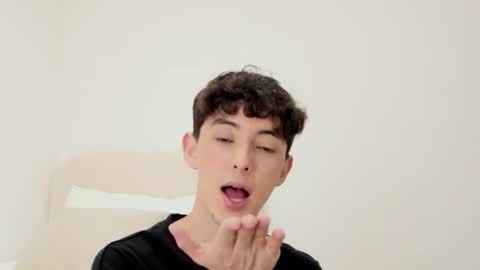 Mikebelf4 online show from March 27, 1:10 am