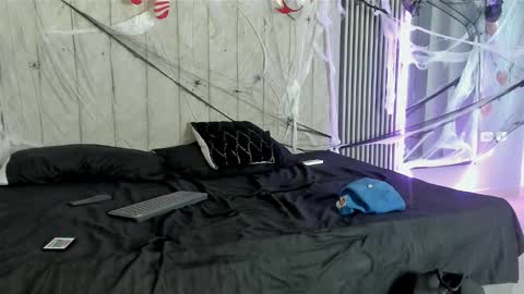 mikey_banji online show from October 27, 12:51 pm