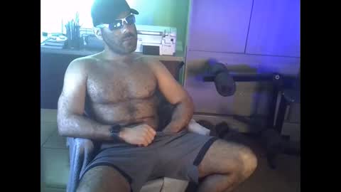 Snapshot of militaryx chatting on October 9, 4:06 am militaryx online show from October 9, 4:06 am
