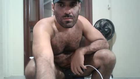 Snapshot of militaryx chatting on March 6, 3:02 am militaryx online show from March 6, 3:02 am