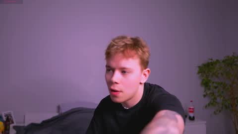 milkboy_blonde online show from March 11, 12:17 pm