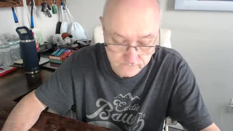 millenium0129 online show from October 10, 6:13 pm