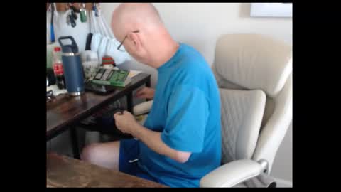 millenium0129 online show from October 20, 6:23 pm