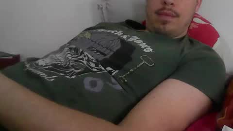 Snapshot of milowww1601 chatting on February 13, 10:23 am milowww1601 online show from February 13, 10:23 am