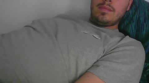Snapshot of milowww1601 chatting on December 30, 3:02 pm milowww1601 online show from December 30, 3:02 pm