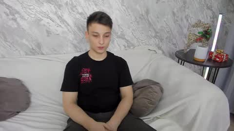 Snapshot of minato_kono chatting on January 14, 12:14 pm minato_kono online show from January 14, 12:14 pm