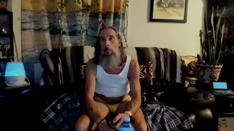 mindphuk online show from February 5, 1:04 am