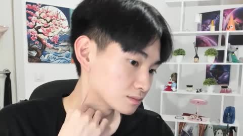 Snapshot of miram_yoo chatting on October 18, 3:55 am online show from October 18, 3:55 am