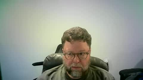 Snapshot of mister_happy567 chatting on October 2, 5:11 am Mr. Happy online show from October 2, 5:11 am