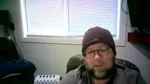 Snapshot of mister_happy567 chatting on February 6, 6:24 pm Mr. Happy online show from February 6, 6:24 pm