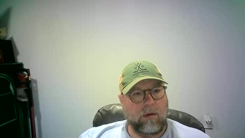 Snapshot of mister_happy567 chatting on September 22, 5:18 am Mr. Happy online show from September 22, 5:18 am