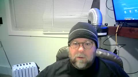 Snapshot of mister_happy567 chatting on January 27, 6:19 am Mr. Happy online show from January 27, 6:19 am