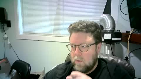 Snapshot of mister_happy567 chatting on January 3, 5:53 pm Mr. Happy online show from January 3, 5:53 pm