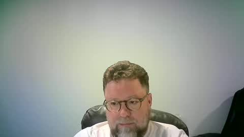 Snapshot of mister_happy567 chatting on September 11, 7:07 am Mr. Happy online show from September 11, 7:07 am