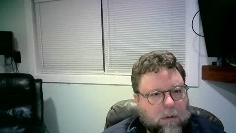 Snapshot of mister_happy567 chatting on February 16, 6:43 am Mr. Happy online show from February 16, 6:43 am