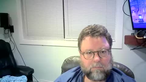 Snapshot of mister_happy567 chatting on February 22, 7:23 am Mr. Happy online show from February 22, 7:23 am
