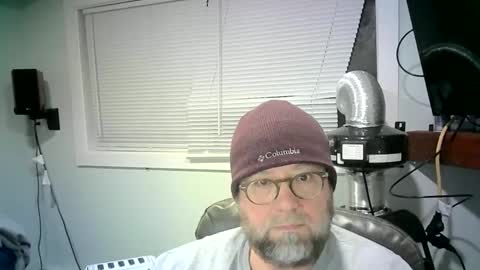 Snapshot of mister_happy567 chatting on January 30, 1:44 am Mr. Happy online show from January 30, 1:44 am