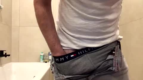 misterxy567 online show from April 16, 6:30 pm