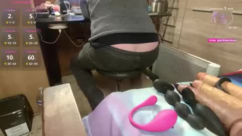 misteryman1956 online show from December 4, 6:53 am