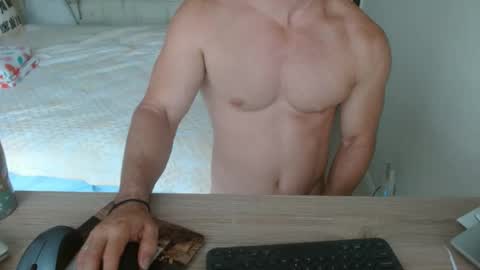 Snapshot of mitcheli chatting on October 21, 3:15 pm Onlyfans  online show from October 21, 3:15 pm